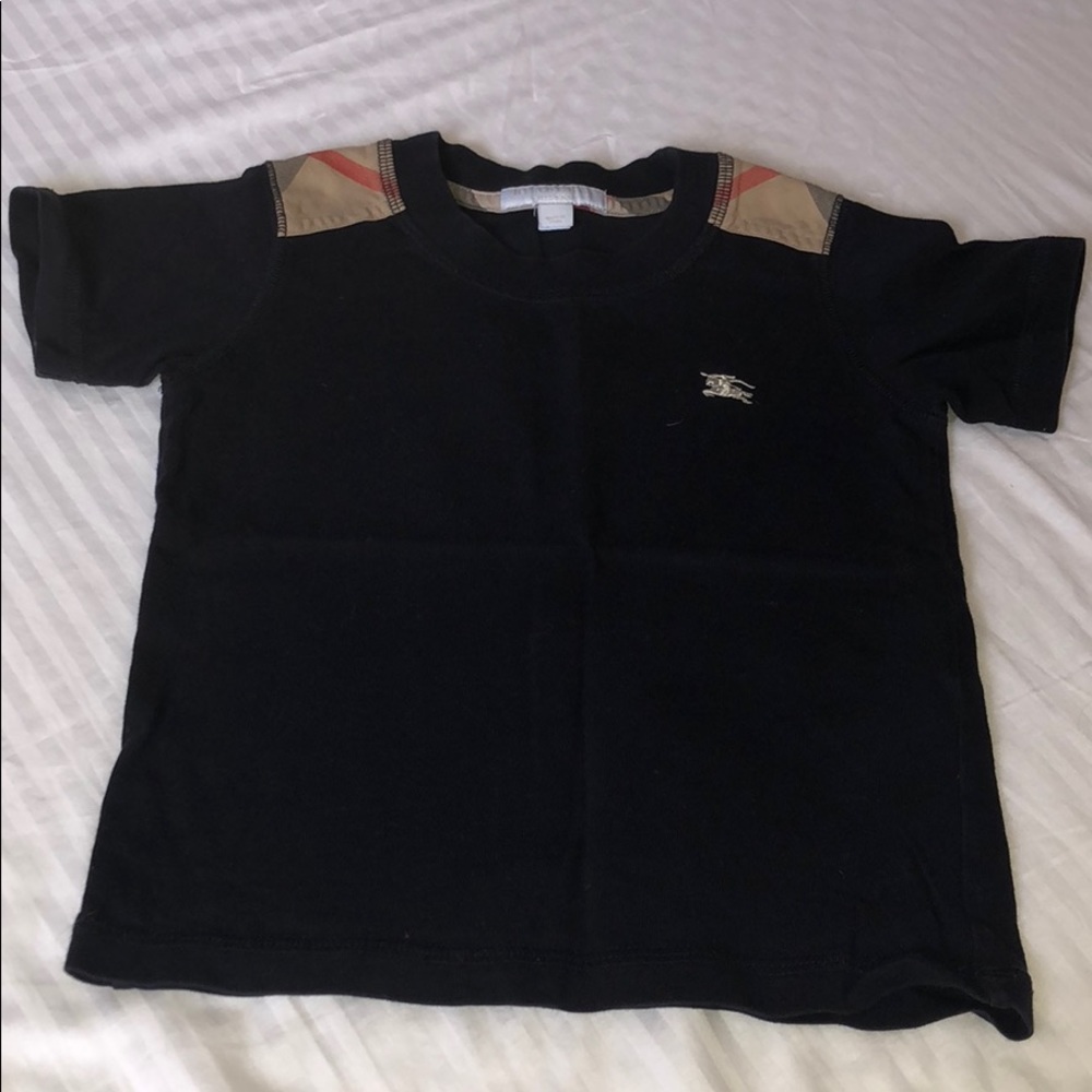 Burberry T shirt